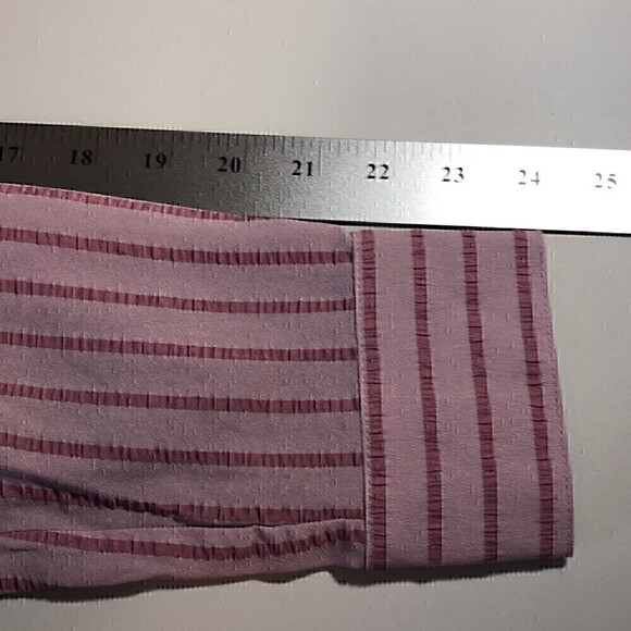 BCBG Maxazria Pink and Mauve Striped Blouse Faux wrap V Neck high-lo Size Small - Picture 11 of 12